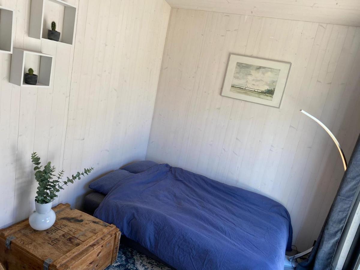 Tiny House In The Middle Of Nature Åkersberga Екстериор снимка